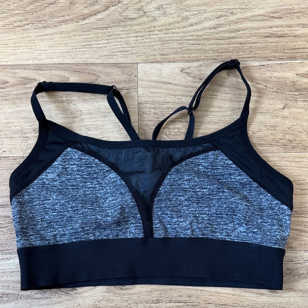 VS Pink sports bra